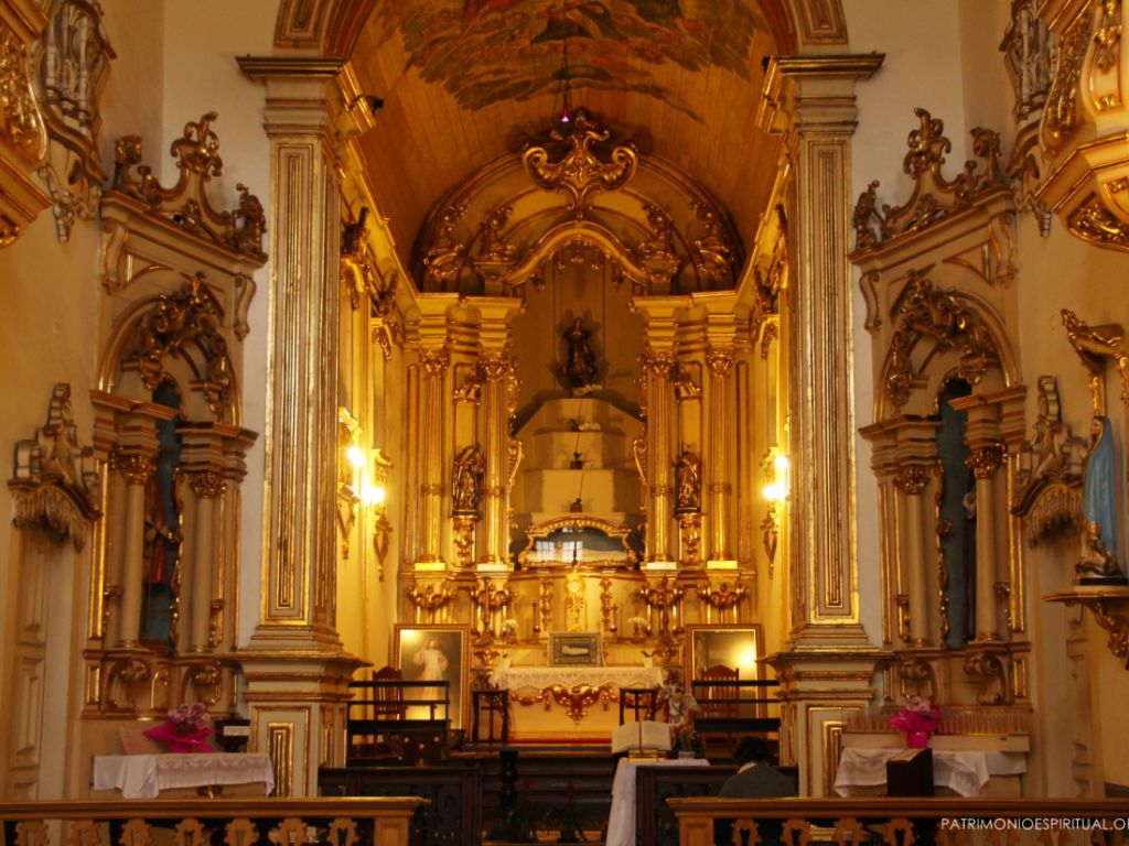 Além disso, o bairro Alto do Ipiranga conta com outras igrejas, como a Paróquia Imaculada Conceição, famosa por sua arquitetura clássica e belos vitrais.