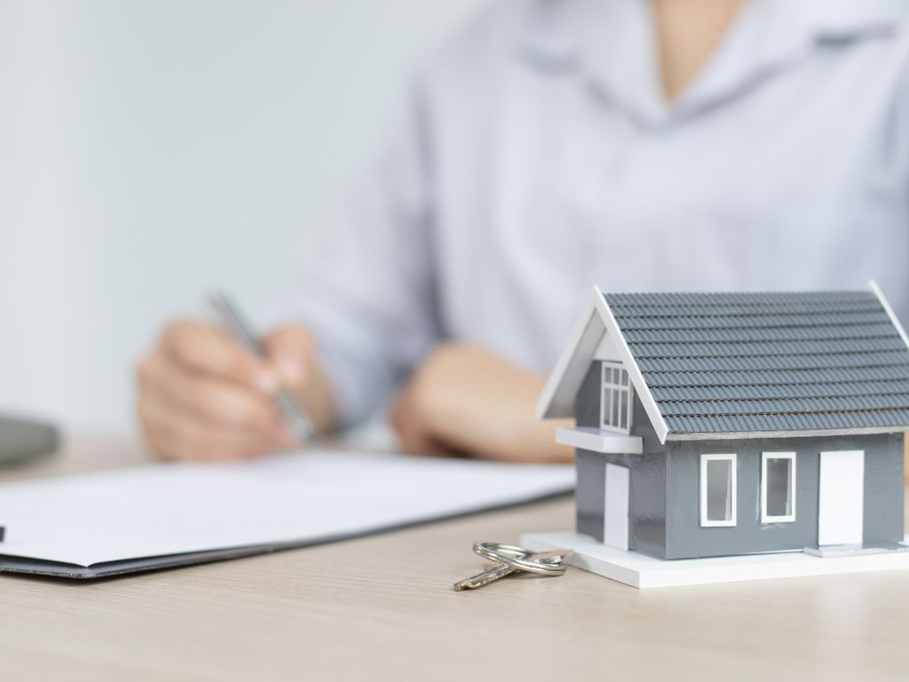 O mercado imobiliário brasileiro oferece uma diversidade impressionante de tipos de moradia, desde opções tradicionais até conceitos inovadores como condomínios clube.